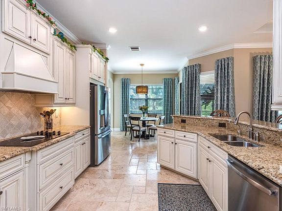 3rd image of 28614 Lisburn Ct