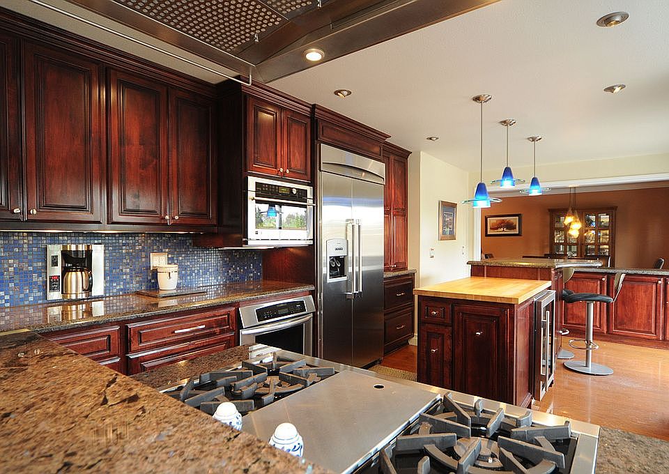 Wolfe Range, Water Connected Built-in Coffe Maker, Advantium Combi Oven