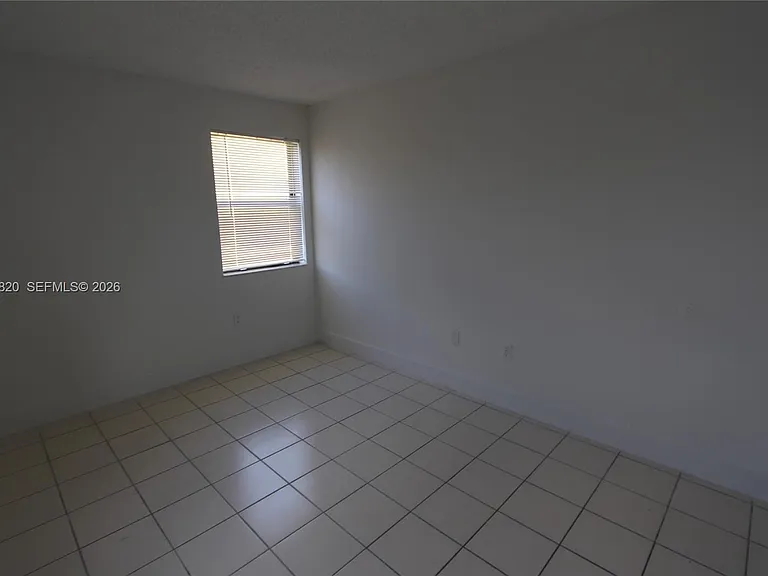 650 NW 114th Ave #202 — Photo 17