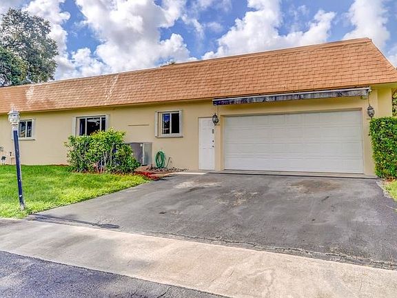 4th image of 1100 SW 75th Ave
