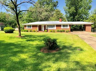 305 Pine Tree Dr, Dothan, AL 36303