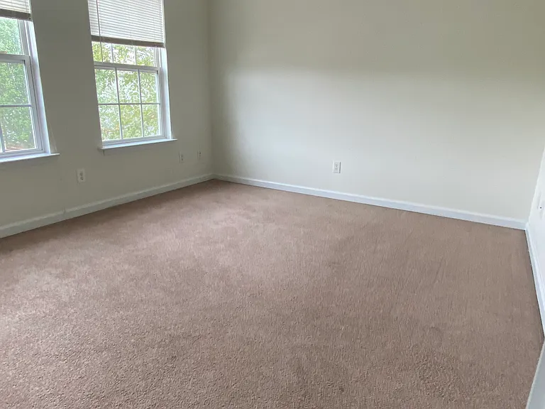 2356 Grovers Mill Ct SE — Photo 4