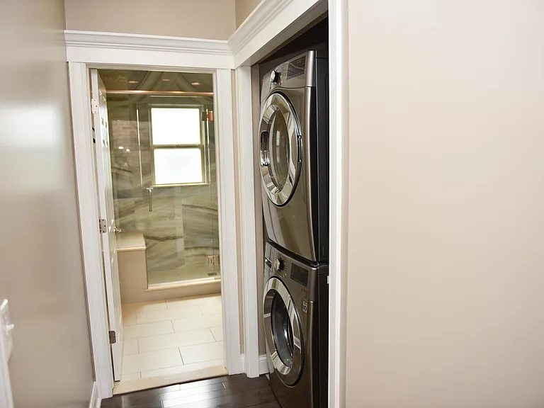 3714 Lincoln St #1 — Photo 2