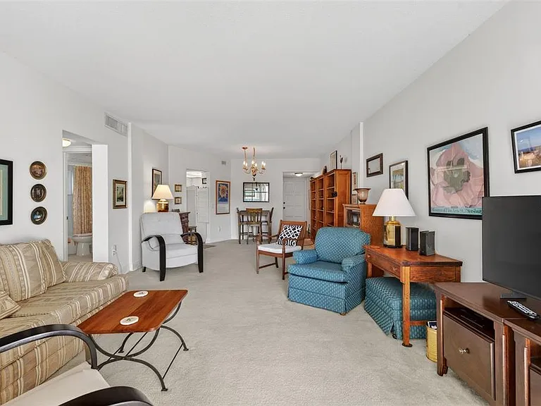 1200 N Shore Dr NE #201 — Photo 27