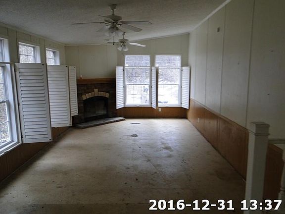2nd image of 5550 Peterson Dr