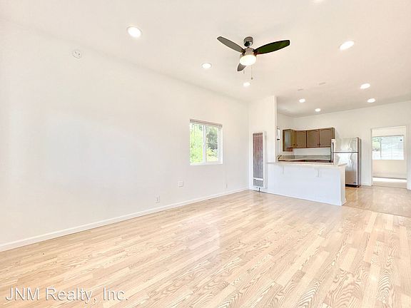 4th image of 6146 1/2 Mesa Ave