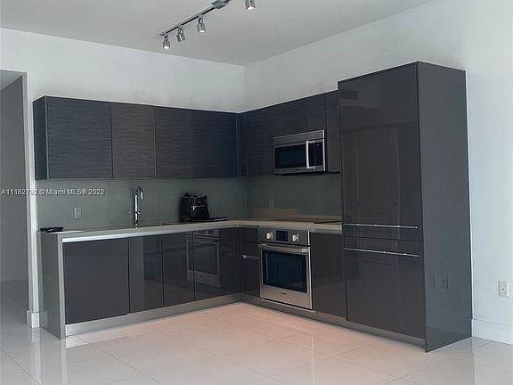 3rd image of 1080 Brickell Ave Unit 2705