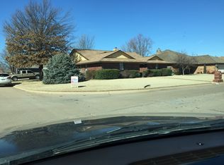 1006 Briar Ridge Rd, Enid, OK 73703