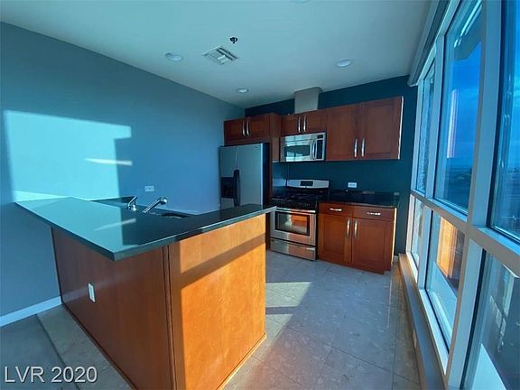 5th image of 4525 Dean Martin Dr Unit 610