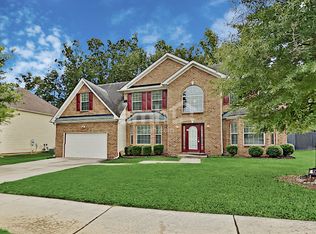 104 Macbeth Dr, Hampton, GA 30228