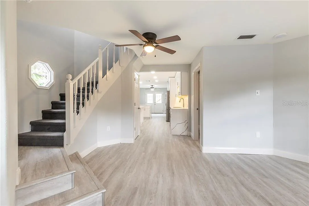 3 bed, 1629 sqft, $3,250 — Photo 2