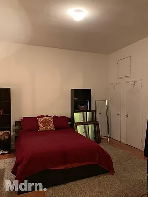 Rented by Mdrn Residential | media 15