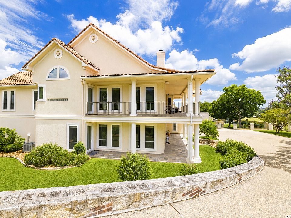 1st image of 107 Deerwood Drive