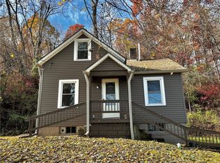 1315 Walnut Dr, Zanesville, OH 43701