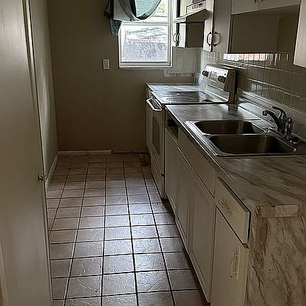 5th image of 8728 Mandarine Pl