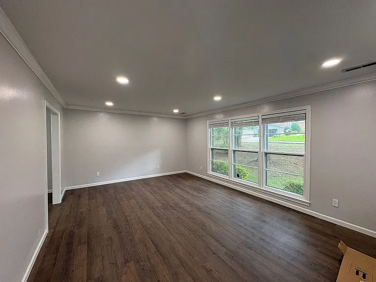 101 Verner Dr — Photo 4