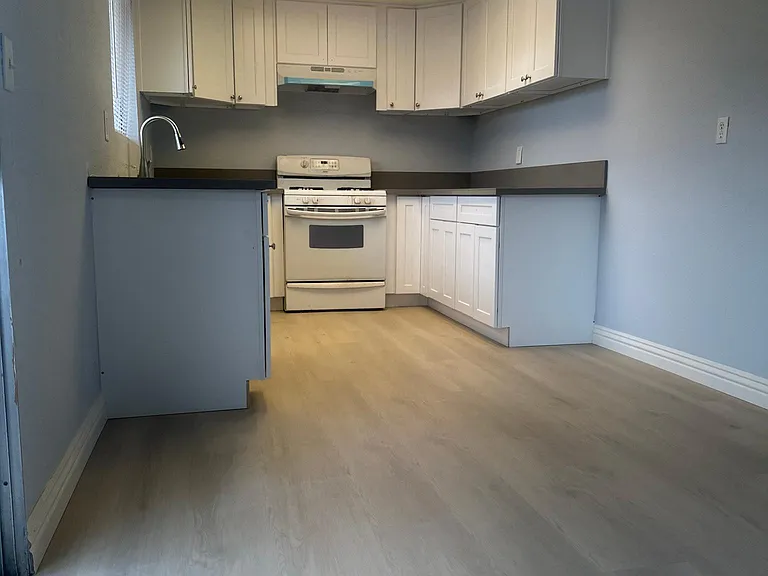 3478 E 21st St — Photo 2