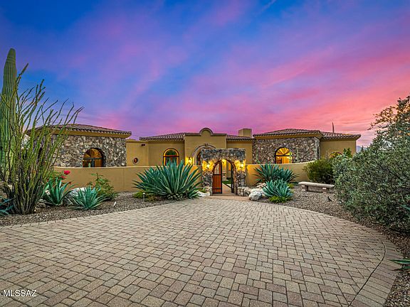 3rd image of 1734 E Sanctuary Cove Way