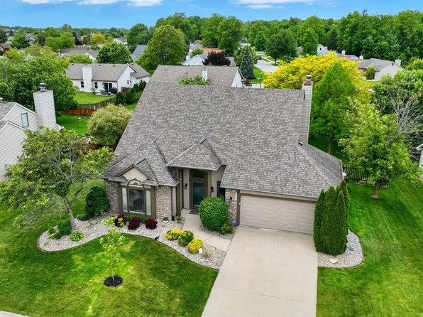 8427 Victoria Woods Pl, Fort Wayne, IN 46825