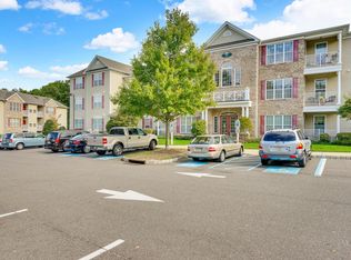 212 Sophee Ln, Lakewood, NJ