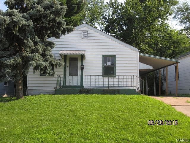 1st image of 886 Nassau Dr