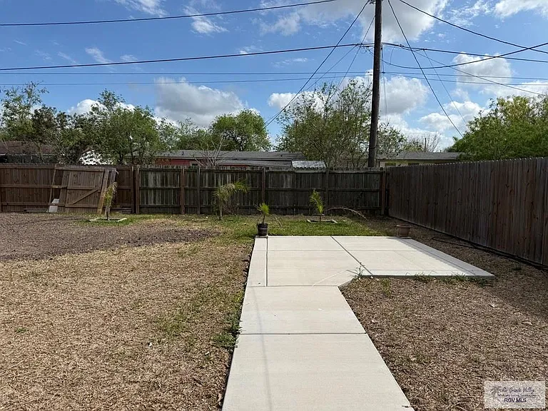 1618 E Los Ebanos Blvd — Photo 12