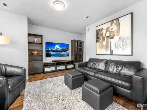 9517 NE 180th Street #B307, Bothell, WA 98011