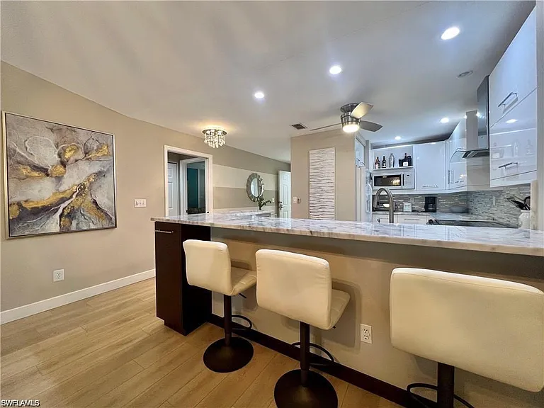 1120 Sarah Jean Cir #B-205 — Photo 17