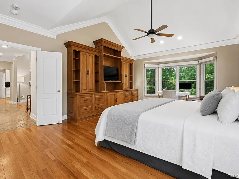49 Miller Cir — Photo 14
