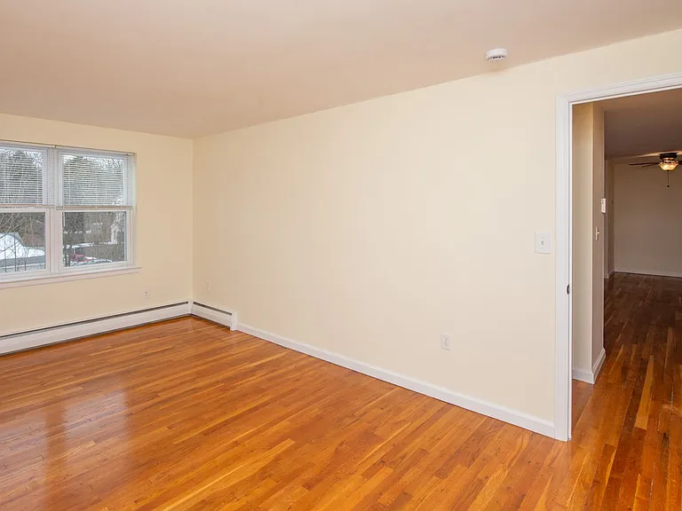 Eli Whitney Apartments — Photo 37