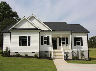 802 S Parrish St, Lillington, NC 27546