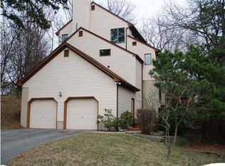 107 Woodward Ct, Neptune, NJ 07753