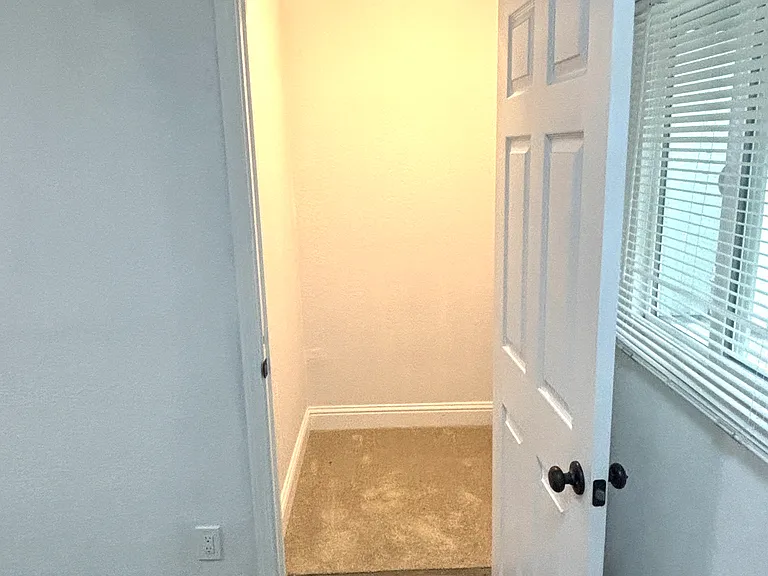 395 Umbarger Rd #6 — Photo 15
