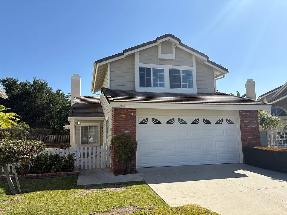 20815 E Rim Ln