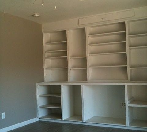 Dining Room w/Built-Ins