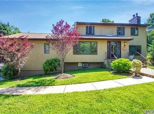 118 Catherine St, East Northport, NY 11731