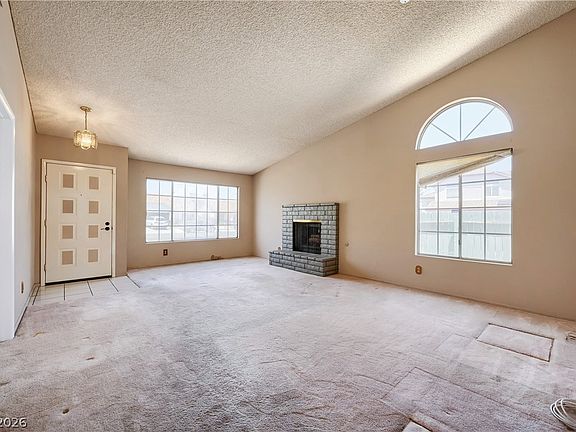 3rd image of 1013 Greystone Dr