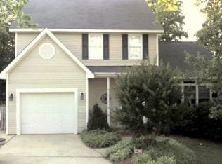 604 Holly Branch Dr, Holly Springs, NC 27540