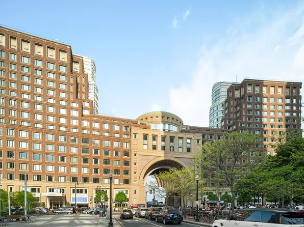 20 Rowes Wharf APT 503, Boston, MA 02110