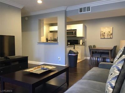 211 Mission Laguna Ln APT 105, Las Vegas, NV, 89107