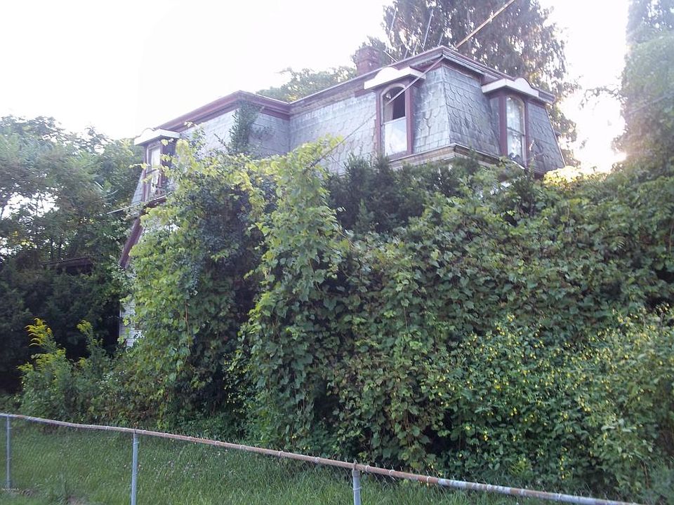 2nd image of 66 Depot St