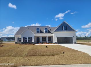 2018 Tarpon Trl, New Bern, NC 28562