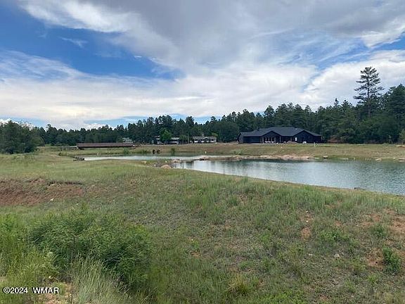 2nd image of 1381 S Lakeside Trl