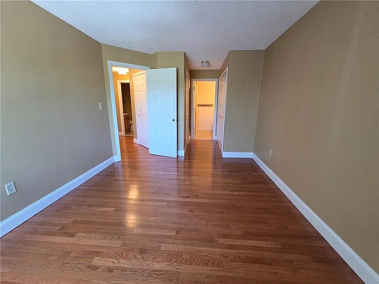 1800 Douglas Ave #327 — Photo 11