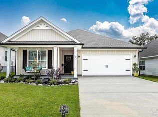 225 Camelia Dr, Cantonment, FL 32533