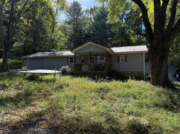 505 Petty Ln, Scottsville, KY 42164