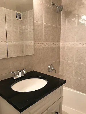 Rented by Kian Realty | media 12
