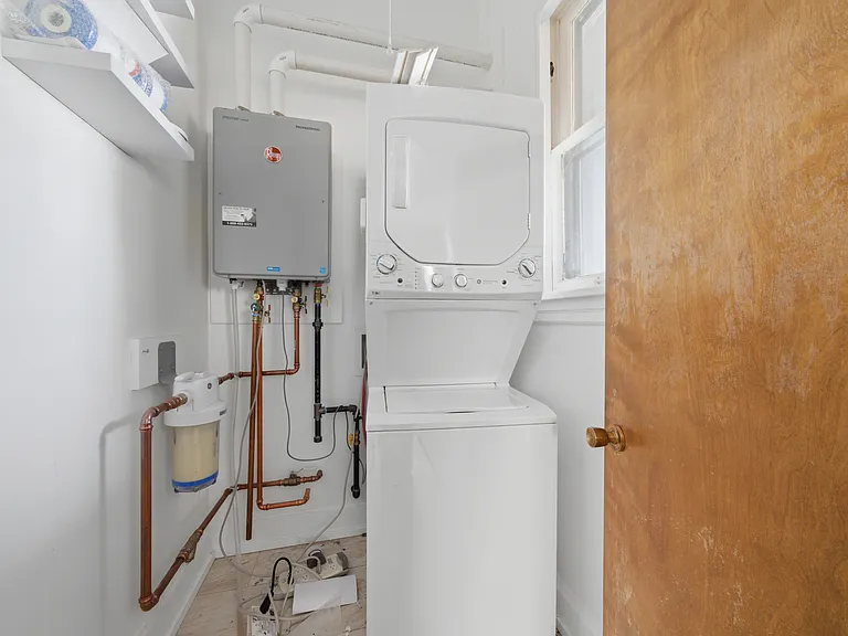 6230 N Wayne Ave #2 — Photo 12
