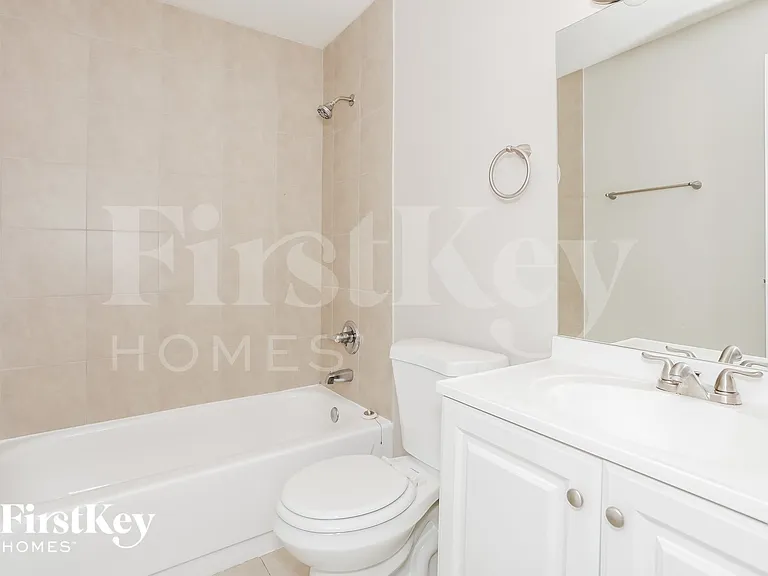 4610 SW 143rd Ct W — Photo 11