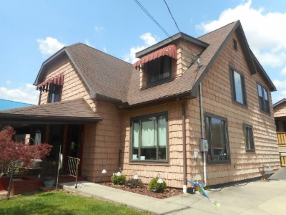 1st image of 423 High St